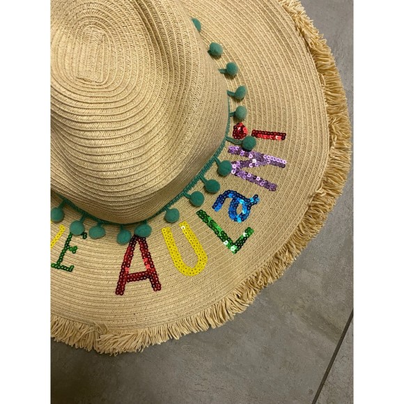 Disney limited edition Hawaii aulani love love rainbow sequin beach straw hat